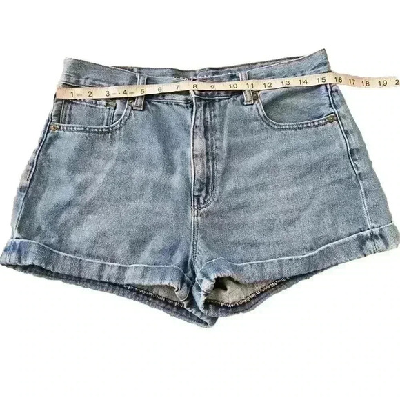 American Eagle Womens Medium Wash High Rise Mom Short 8 - Picture 9 of 10